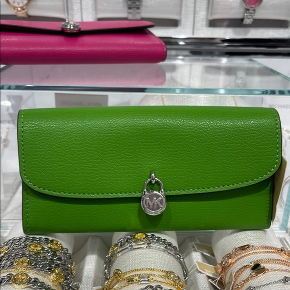 Michael Kors Hamilton Large Leather Flap Continental Wallet
Jungle Green 
NWT